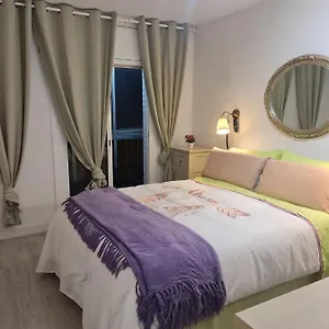 Guest house Alojamiento Buxeres L'Hospitalet de Llobregat